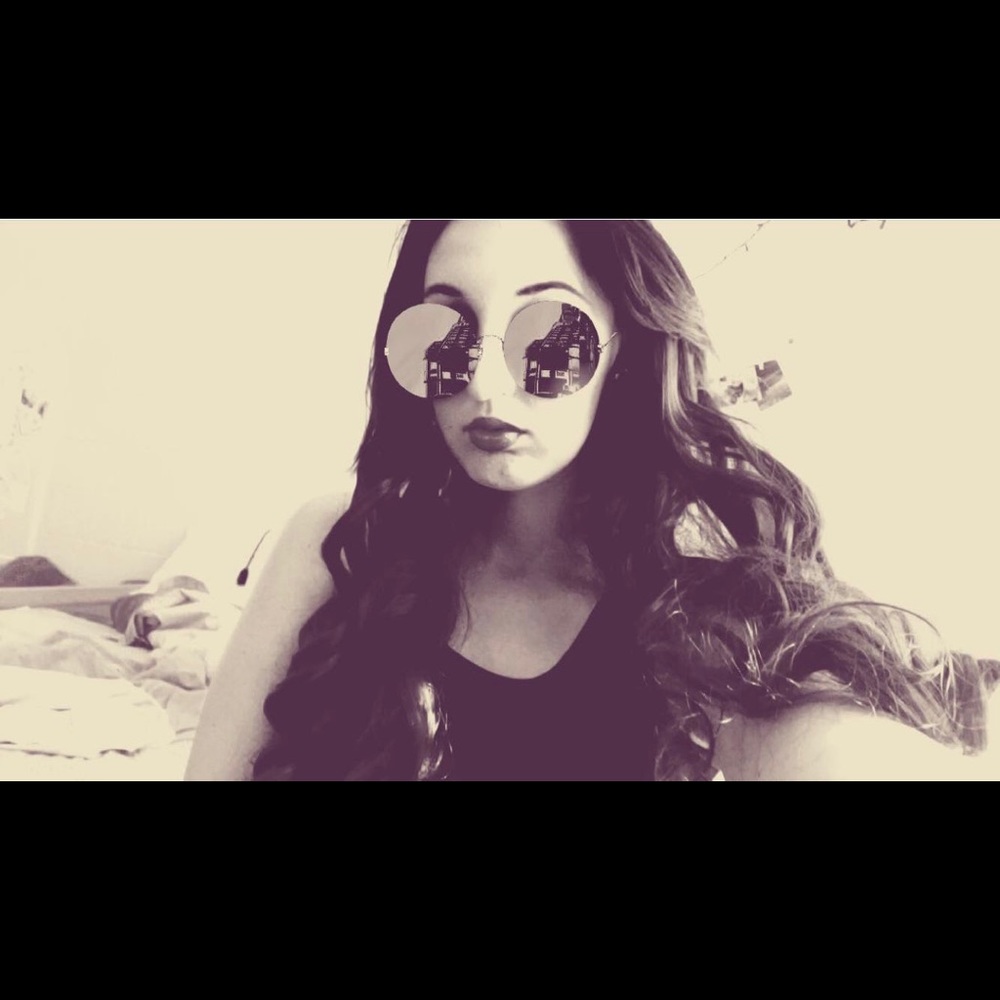 Meet your Posher, Donna